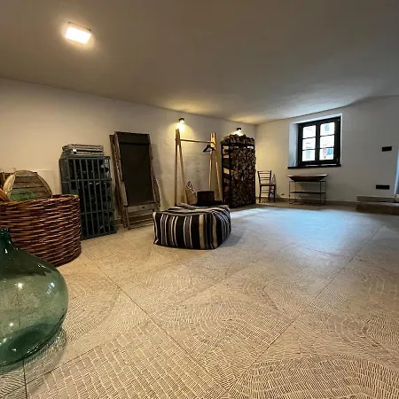 Casa Castagna - Trueffel, Wein Und Wanderfreude * Kostanjica