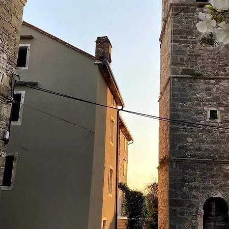 Casa Castagna - Trueffel, Wein Und Wanderfreude * Kostanjica