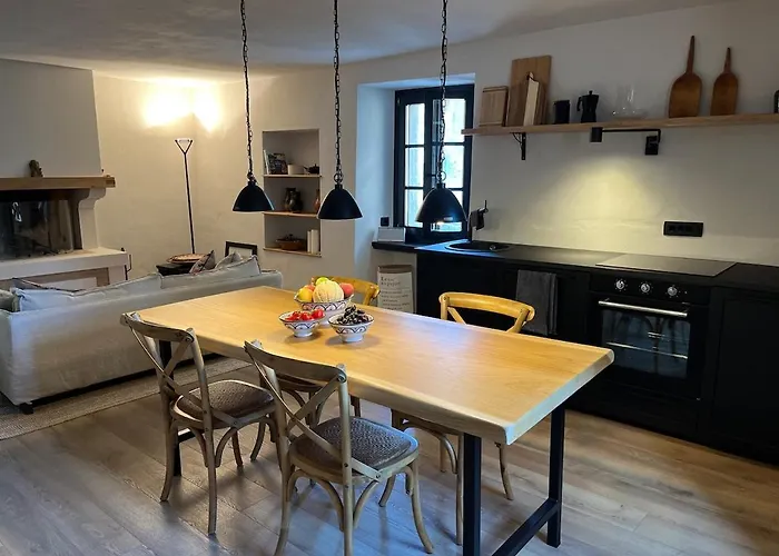 Casa Castagna - Trueffel, Wein Und Wanderfreude * Kostanjica